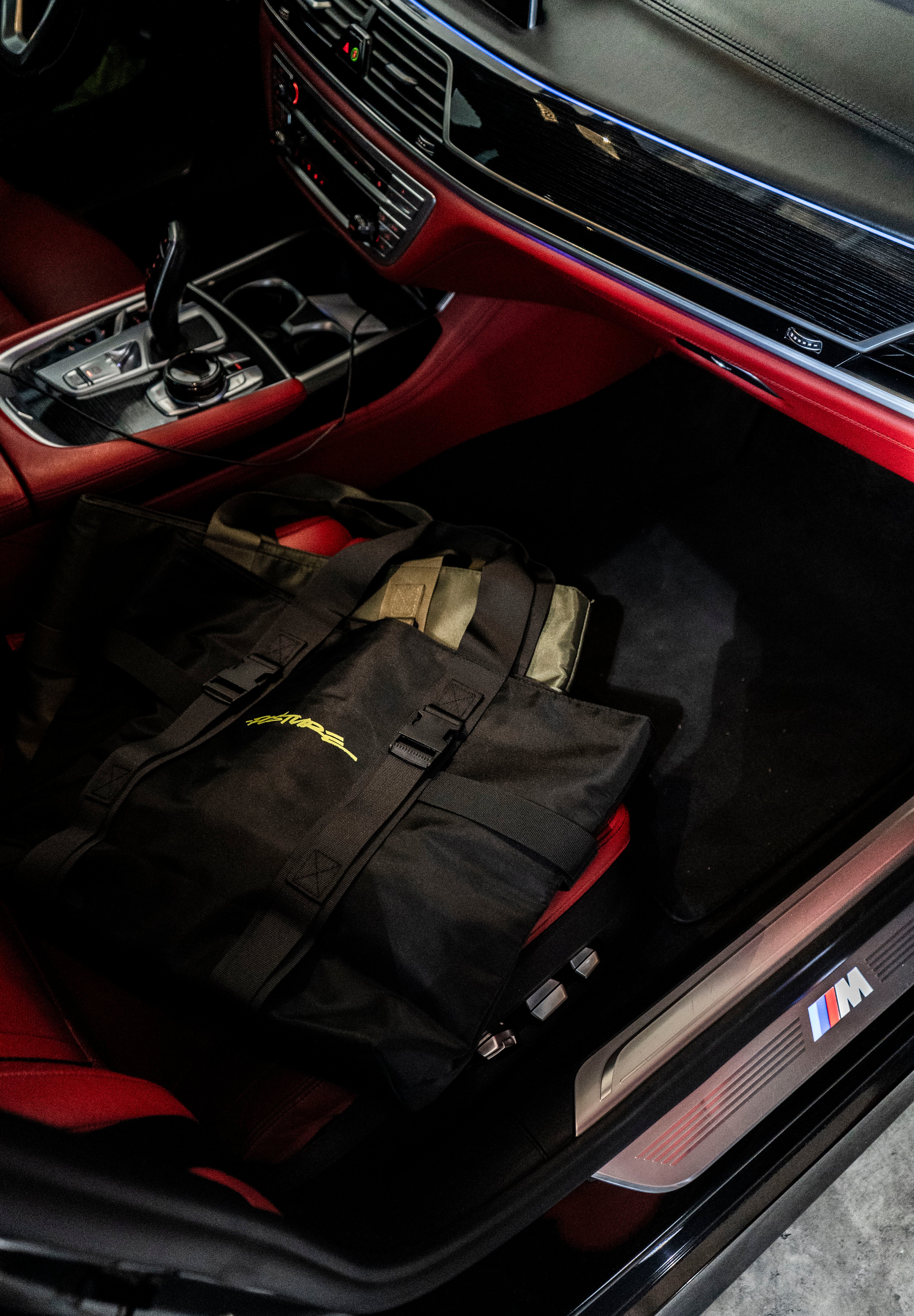 Side Wall Drivers Black Tote Bag